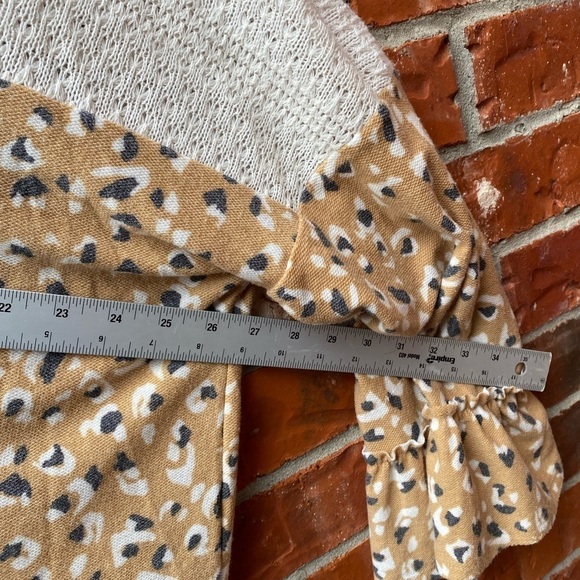 Ces Femme Womens Medium Oversized Leopard Animal Print Trumpet Sleeve Blouse - Picture 8 of 9